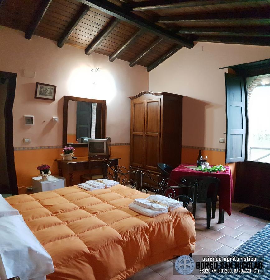 Agriturismo Borgo San Nicolao 란다조 외부 사진