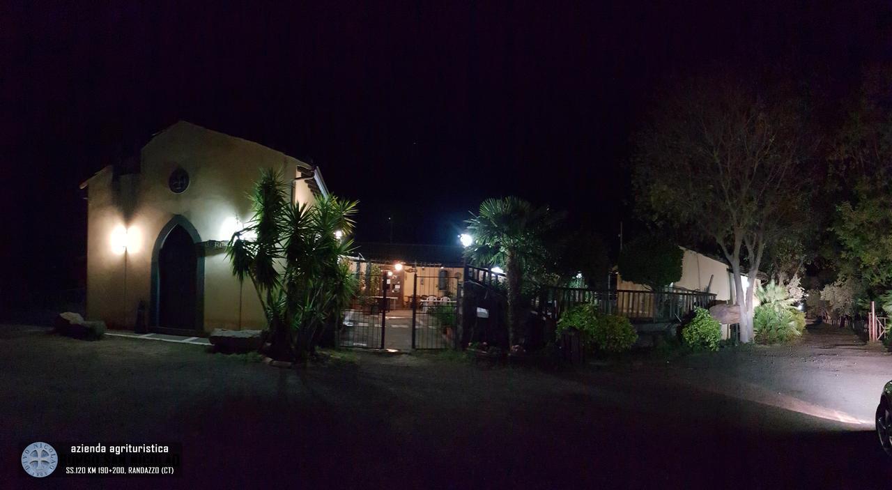 Agriturismo Borgo San Nicolao 란다조 외부 사진